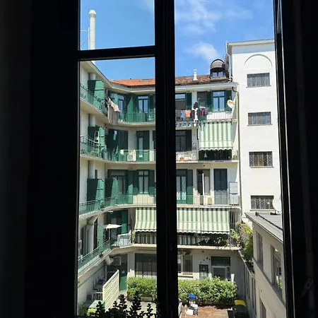 Centro - Doppia In Casa D'artista 民宿